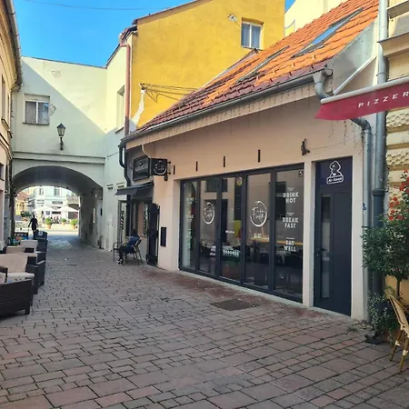아파트 Zvonarska With Free Parking 코시체